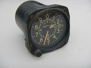 Aircraft Bulova Watch B - 11 Altimeter Avionics Altitude Indicator Gauge Vintage