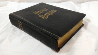 Vintage Holy Bible King James Large A.  J.  Holman Company Philadelphia 2