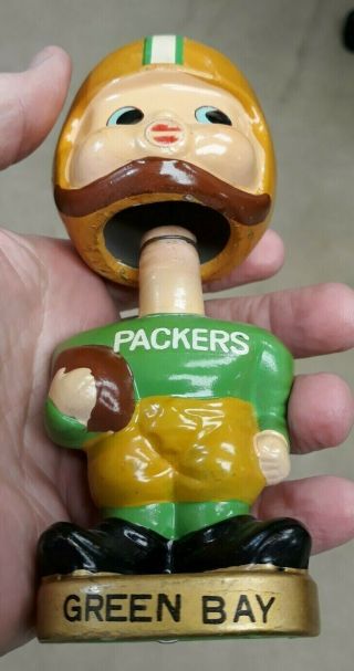 VINTAGE 1960 ' S GREEN BAY PACKERS KISSING FOOTBALL BOBBLE HEAD TOES POINTED UP 3