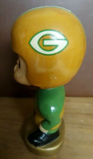 VINTAGE 1960 ' S GREEN BAY PACKERS KISSING FOOTBALL BOBBLE HEAD TOES POINTED UP 7