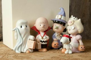 Lenox Peanuts Tricks And Treats 5 Piece Set Halloween Charlie Brown (rare)