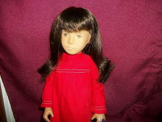 Vintage 1970s Sasha Brunette Red Dress 104 Doll in Outfit and Wrist Tag 3