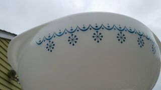Pyrex Rare Snowflake Garland Ovenware 024 2 Qt Casserole Baking Dish With Lid 8