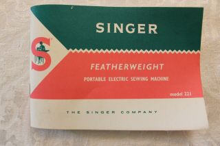 VINTAGE SINGER FEATHERWEIGHT PORTABLE ELECTRIC SEWING MACHINE MODEL 221K 9