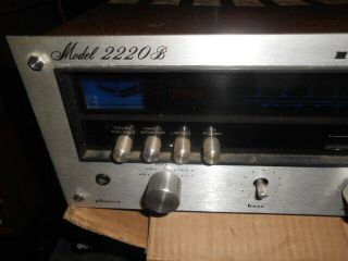Vintage Marantz 2220B AM/FM Stereophonic Receiver Amplifier NEEDS LIGHTS 3