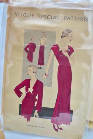 Vintage Vogue Sewing Pattern 1920 