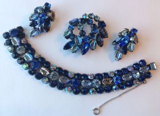 Vintage Regency Signed Shades Of Blue Molded Leaf Bracelet Brooch & Earrings