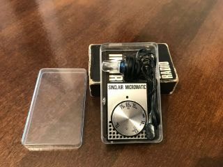 Vintage Sinclair Micromatic Transistor Radio 