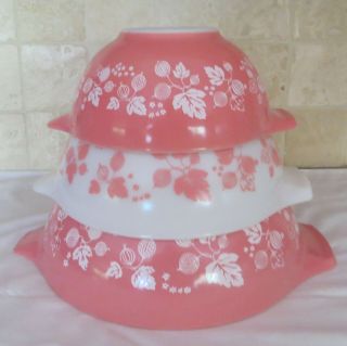Pyrex Pink Gooseberry Cinderella Mixing Nesting Bowls 444 443 442 Vintage Set 2
