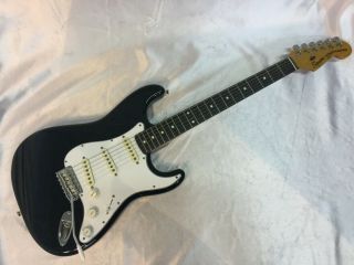 Squier SST - 30 BK by Fender 1980 Vintage Stratocaster Guitar - Japan 2