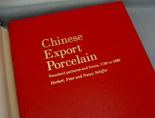Rare 1975 1st Edition Chinese Export 18th Qianlong 19th Porcelain Hardback Book