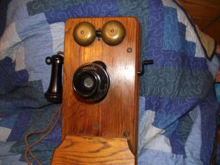 Vintage Antique Kellogg Hand Crank Oak Wall Telephone