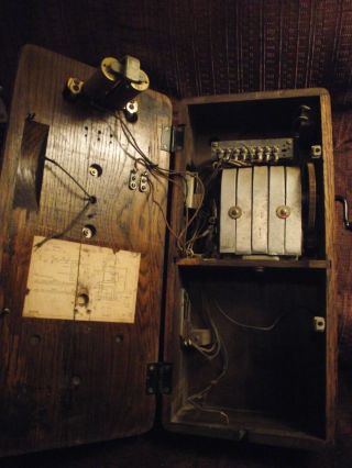 Vintage Antique Kellogg Hand Crank Oak Wall Telephone 5