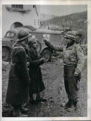 1944 Press Photo Pvt Ben Paone,  5th Army & French Poilus In Italy