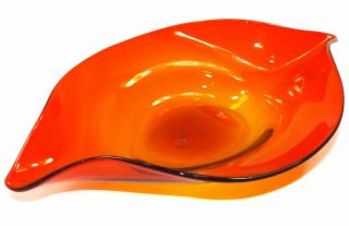 Vintage Mid - Century Modern Blenko Red Orange Abstract Leaf Art Glass Bowl