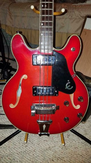 Epiphone Ea - 260 1972 - 76 Semi Hollow Electric Bass Cherry Red Case Rare