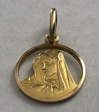 Vintage 18k (. 750) Solid Gold Virgin Mary Pendant Charm 2.  1g LOOK 3