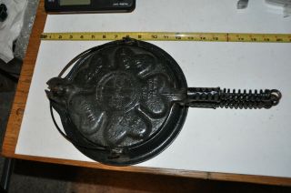 Vintage Griswold Heart Star 18 Cast Iron Waffle Iron With Short 8 Base