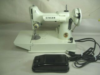 Vintage 221K Featherweight Singer Sewing Machine w/Case & Box 3