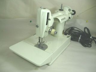Vintage 221K Featherweight Singer Sewing Machine w/Case & Box 7