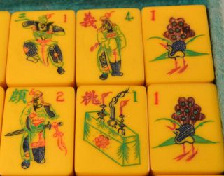 Antique MAHJONG Set Mah Jong Jongg Two Tone Wafer Bakelite Tiles & Leather Case 5