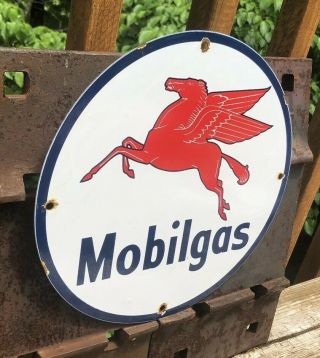 VINTAGE MOBIL OIL PORCELAIN SIGN PUMP PLATE GASOLINE STATION MOTOR OIL PEGASUS 2