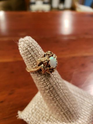 Vintage 10k Yellow Gold Opal Ring With Floral Setting 3