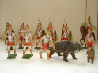 Vintage Lead Roman Soldiers,  Bear,  Dog 2 Horsemen.  15 Characters In Total.