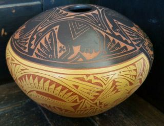 Vintage Sally R.  Garcia Acoma Laguna Southwest Pottery Vase Signed Etched Design 5