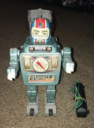 OLD VINTAGE JAPAN HORIKAWA TIN TOY SPACE ROBOT BATTERY OPERATED 3