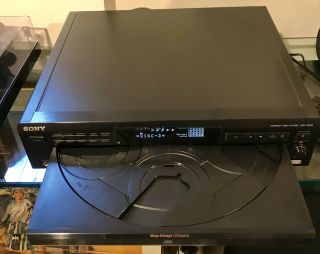Vintage Sony CDP - CE515 CD Player 2