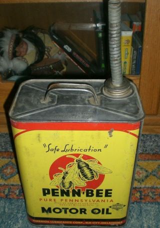Vintage Penn Bee Pure Pennsylvania Motor Oil Can 2 Gallons Elk City Oklahoma