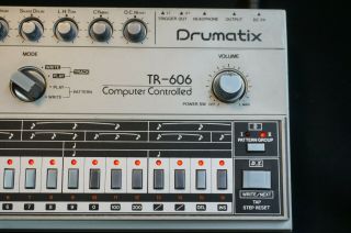 Roland TR - 606 Drumatix Computer Controlled Vintage Analogue Drum Machine 3