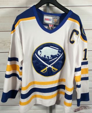 Vintage CCM Pat LaFontaine Buffalo Sabres 16 Jersey SIZE 48 Med Made In CANADA 5