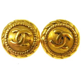 Auth Chanel Vintage Cc Logos Gold - Tone Button Earrings Clip - On 0.  8 " Ak16659h