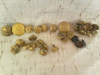 29 Vintage Us Military Wwi And Wwii Military Uniform Buttons,  Various Makers