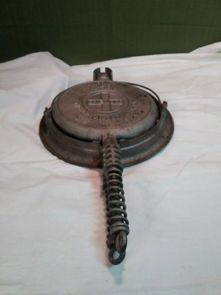 Vintage Griswold American No.  8 Cast Iron Waffle Maker Low Base