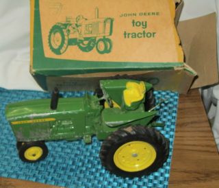 Vintage 1950s John Deere Tractor Made in USA (no number) 2