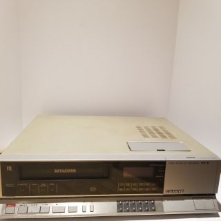 Vintage Sanyo Betacord Video Cassette Recorder Model 4670