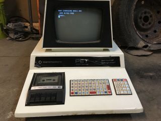 Vintage Commodore PET 2001 with Chiclet Keyboard 6