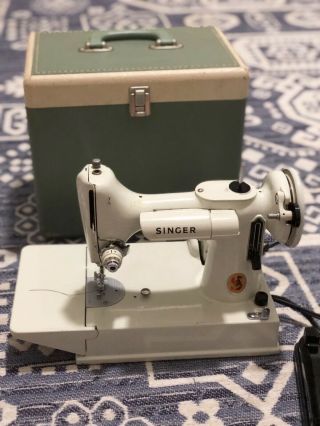 Rare White Singer 221k Featherweight Sewing Machine W/ Green Case