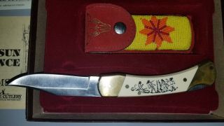SCHRADE USA VINTAGE SUNDANCE SCRIMSHAW FOLDING KNIFE With Beaded Sheath 3