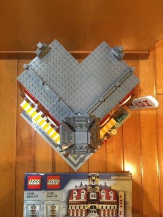 LEGO Café Corner - 10182,  PRE - ASSEMBLED,  RARE RETIRED SET 6