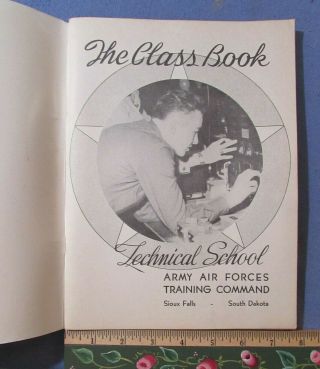 VINTAGE WORLD WAR II ARMY AIR FORCES SIOUX FALLS SD RADIO SCHOOL YEARBOOK 2