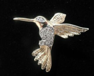 Vintage - Designer Signed - 14k Yellow Gold - Diamond - Humming Bird - Pin/brooch