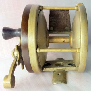 Vintage E.  Vom Hofe Universal Star 621 3 - 0 Size Antique Fishing Reel Thumb Drag 4