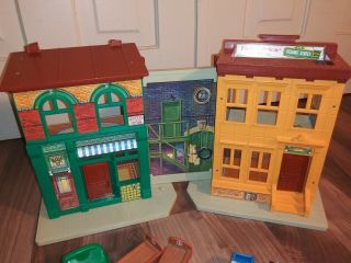 Vtg Fisher Price Little People Play Family Sesame Street complete,  extra 938 5