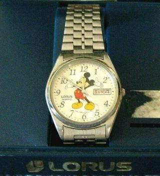Vintage Walt Disney Productions Mickey Mouse Watch