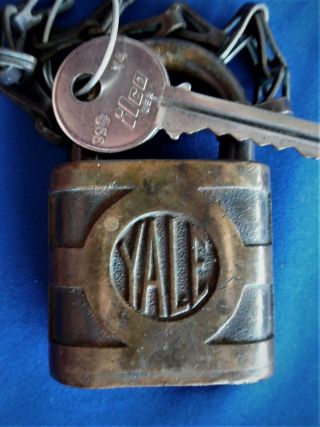vintage antique collectible U S BUREAU OF ANIMAL INDUSTRY padlock lock w key 4