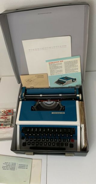 Vintage Underwood 315 Typewriter— Case,  Manuals,  Ribbon Works—looks